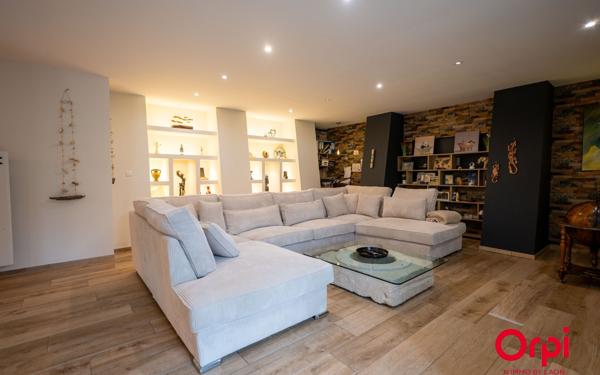 Maison à vendre    6 pièces •  Crépy