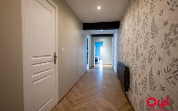 Maison à vendre    6 pièces •  Crépy