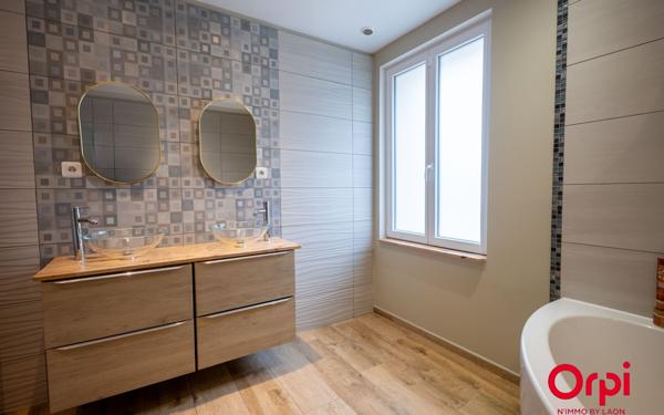 Maison à vendre    6 pièces •  Crépy