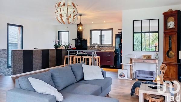 Maison à vendre 6 pièces 132 m² Cesson-Sévigné