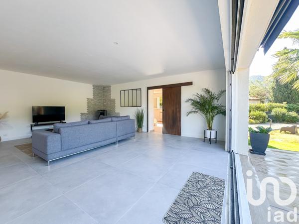 Maison à vendre 5 pièces 137 m² Les Adrets-de-l'Estérel