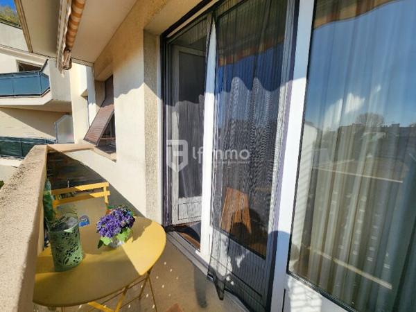 Appartement traversant, proche des bords de Marne