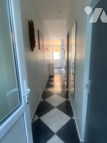 Centre-ville de Saint-quentin - 4 ch - 2 s de bains - jardinet