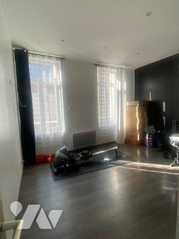 Centre-ville de Saint-quentin - 4 ch - 2 s de bains - jardinet