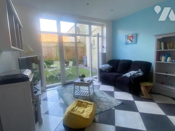 Centre-ville de Saint-quentin - 4 ch - 2 s de bains - jardinet