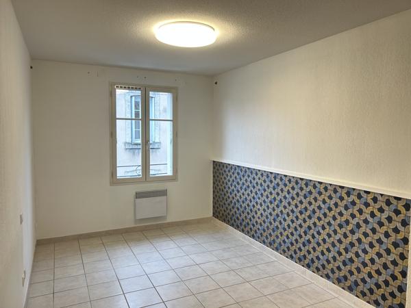 CARCASSONNE - PALAIS - T2 52 M² - PARKING