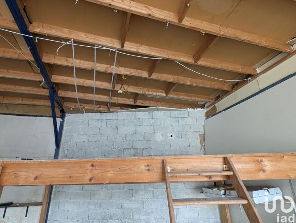 Location atelier 90 m² Carbon-Blanc