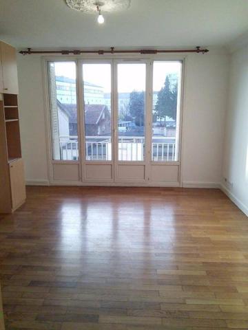 Appartement 3 pièces                                        - 38100 Grenoble Réf : 5123