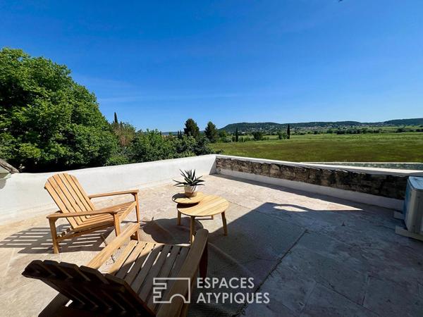 L’Âme d’un Prieuré : Propriété avec piscine et vue