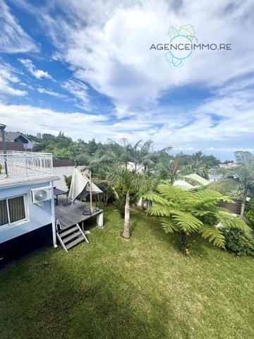 Villa F4 avec studio et dépendance au GUILLAUME SAINT PAUL