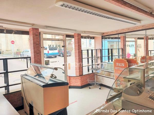 Idéal pour commerçant ou investisseur pour diviser en appartements.