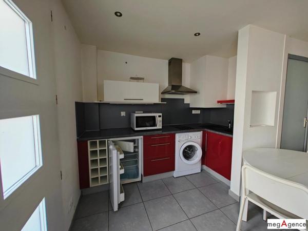 Immeuble à SAINT-ETIENNE, 42100 - 60m²