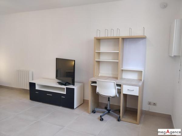 Immeuble à SAINT-ETIENNE, 42100 - 60m²