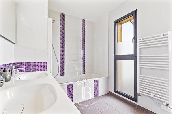 Bordeaux, Maison 4 Chambres -  130 m² à vendre