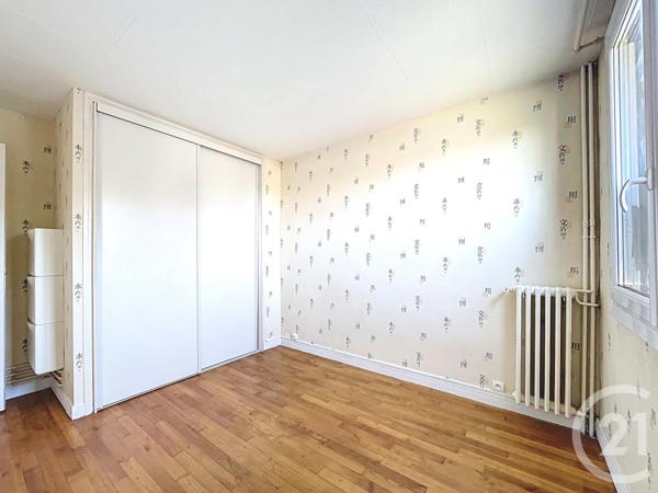 Appartement F5 à vendre  5 pièces - 79,89 m2 FRESNES - 94