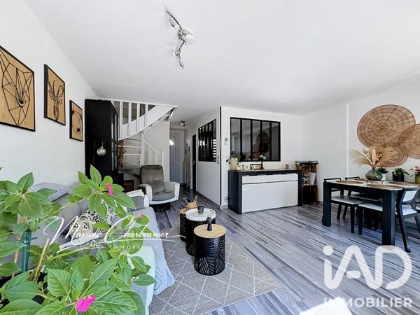 Maison à vendre 4 pièces 74 m² Vert-Saint-Denis