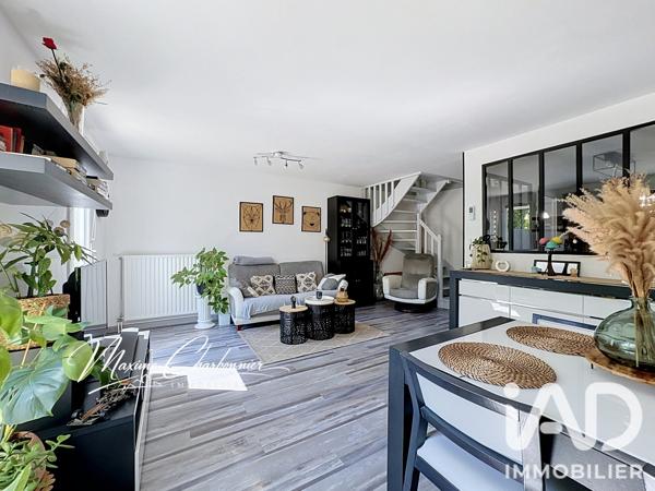Maison à vendre 4 pièces 74 m² Vert-Saint-Denis