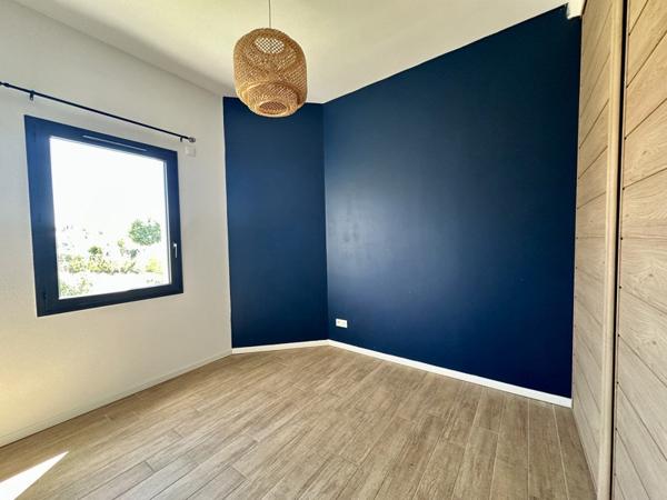 Maison à louer 1 400 € CC Sadirac 4 p 88 m² DPE A