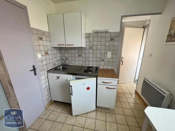Appartement à louer 1 pièce 15.28m² Saint-Quentin (02100)