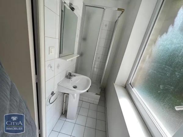 Appartement à louer 1 pièce 15.28m² Saint-Quentin (02100)