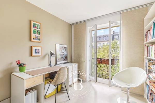 Paris 11ème, Appartement 5 Chambres -  131 m² à vendre