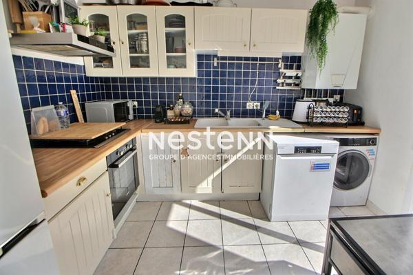 NESTENN#VENISSIEUX#CENTRE VILLE#APPARTEMENT#T3#DUPLEX#TRAVERSANT#PROCHE COMMERCES#TRAMWAY#BUS#AXES ROUTIERS