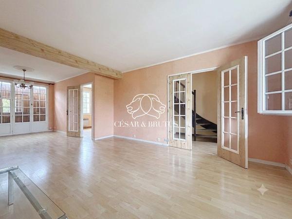 Maison T3 avec jardin, garage et fort potentiel de rénovation