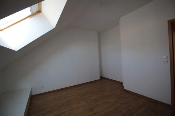 Dpt Moselle (57), à louer ZIMMING maison 4 chambres avec garage et jardin