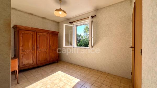 Maison familiale à rénover avec 7 chambres