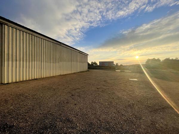 Local commercial Tremblay Les Villages 460m2