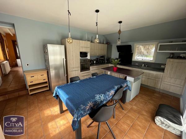 Maison à vendre 7 pièces 144m² Châteauroux (36000)