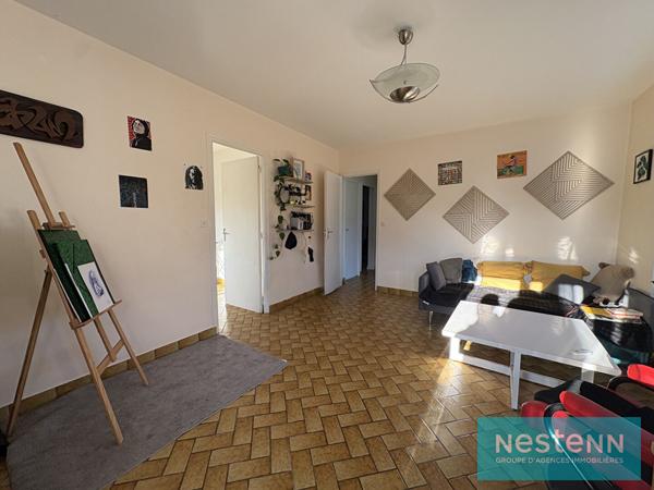 SPÉCIAL INVESTISSEUR - TRÉGUEUX - T3 LOUÉ AVEC COUR PRIVATIVE ET GARAGE
