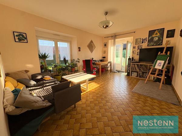 SPÉCIAL INVESTISSEUR - TRÉGUEUX - T3 LOUÉ AVEC COUR PRIVATIVE ET GARAGE