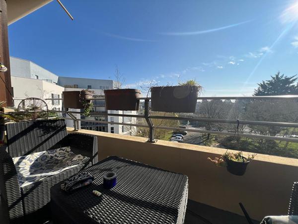 Angers/Clinique de l'Anjou- Appartement de type 4 dans une résidence sécurisée avec parc