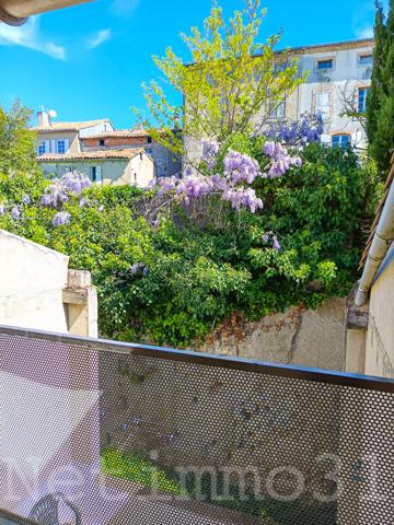 Appartement T3 complètement rénové avec balcon
