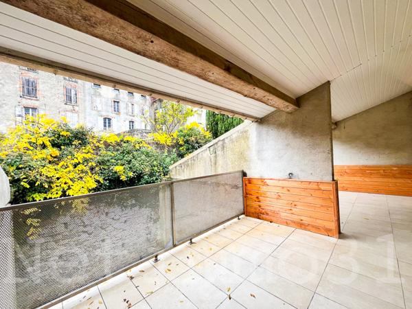 Appartement T3 complètement rénové avec balcon