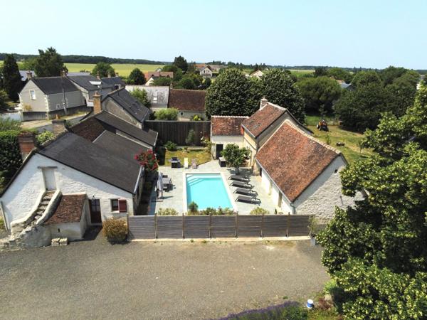 À vendre - Maison ancienne, 20 pièces située à Tours (37000)