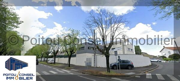 OPPORTUNITE D’ACHAT AVENUE DE PARIS BELLE VISIBILITE FACILE D’ACCES ENVIRON 160m2