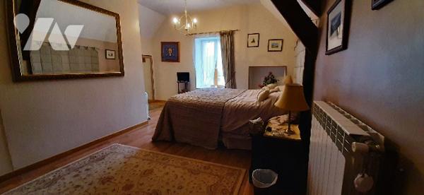 Fermette restaurée avec garage jardin et gite