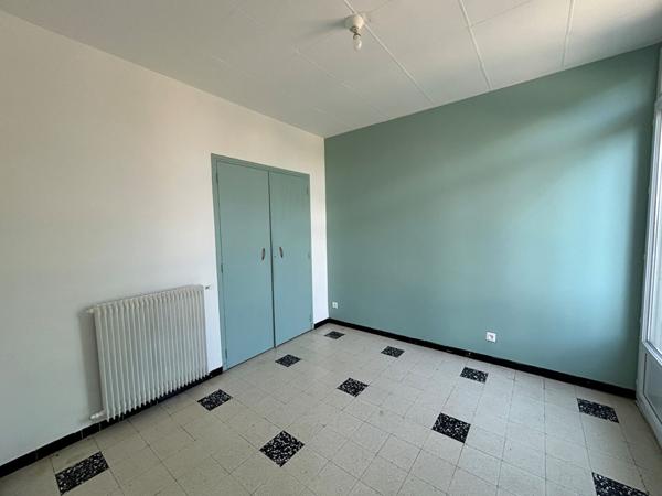 A VENDRE NIMES - Appartement 3pièces RDC