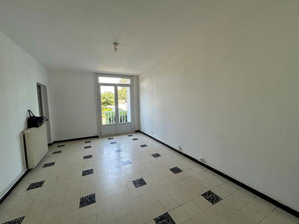 A VENDRE NIMES - Appartement 3pièces RDC