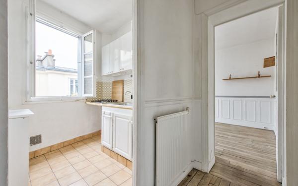 Appartement à vendre    2 pièces • 36,07 m2 Paris 18