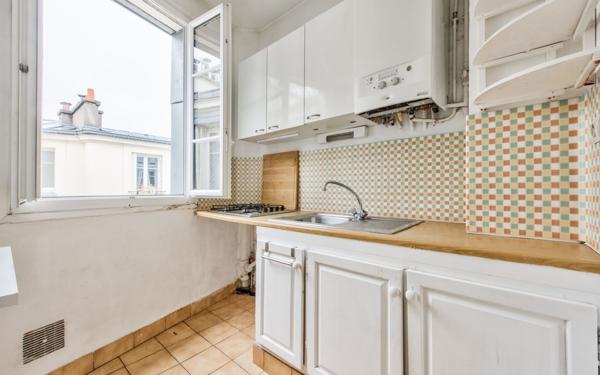 Appartement à vendre    2 pièces • 36,07 m2 Paris 18