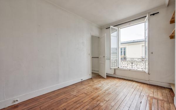 Appartement à vendre    2 pièces • 36,07 m2 Paris 18