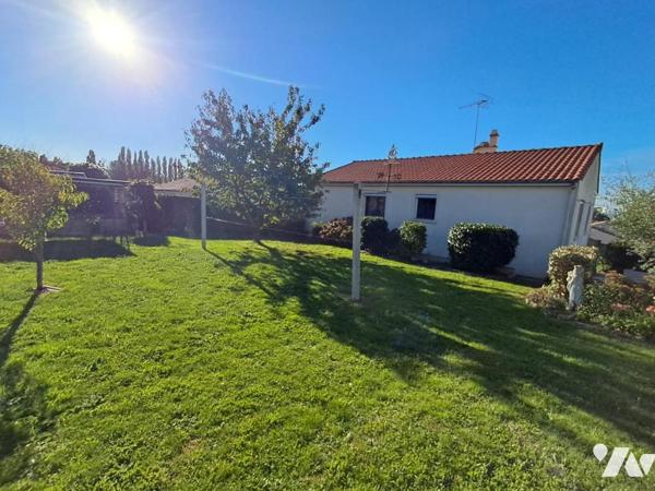 Au coeur de la Chataigneraie Confort et fonctionnalité, idéalement située à proximité des commerces.