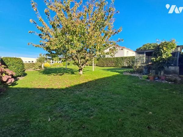 Au coeur de la Chataigneraie Confort et fonctionnalité, idéalement située à proximité des commerces.