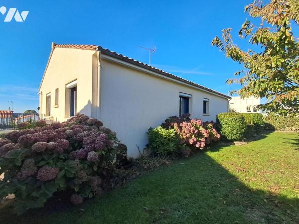 Au coeur de la Chataigneraie Confort et fonctionnalité, idéalement située à proximité des commerces.