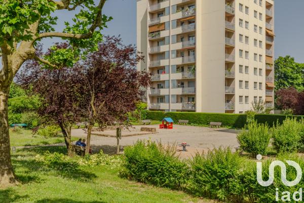 Appartement à vendre 4 pièces 77 m² Tassin-la-Demi-Lune