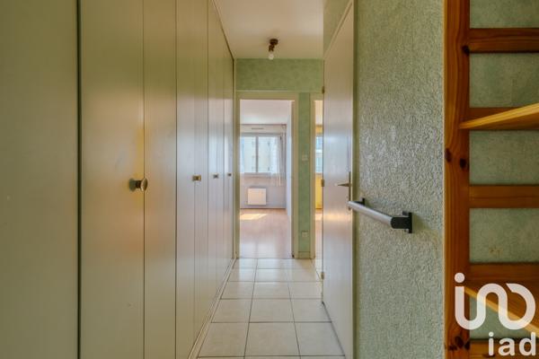 Appartement à vendre 4 pièces 77 m² Tassin-la-Demi-Lune