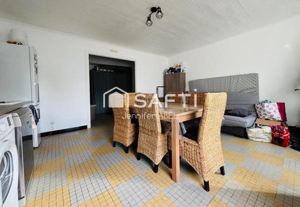 EMSEMBLE IMMOBILIER AVEC STUDIO + GRAND ESPACE À RENOVER